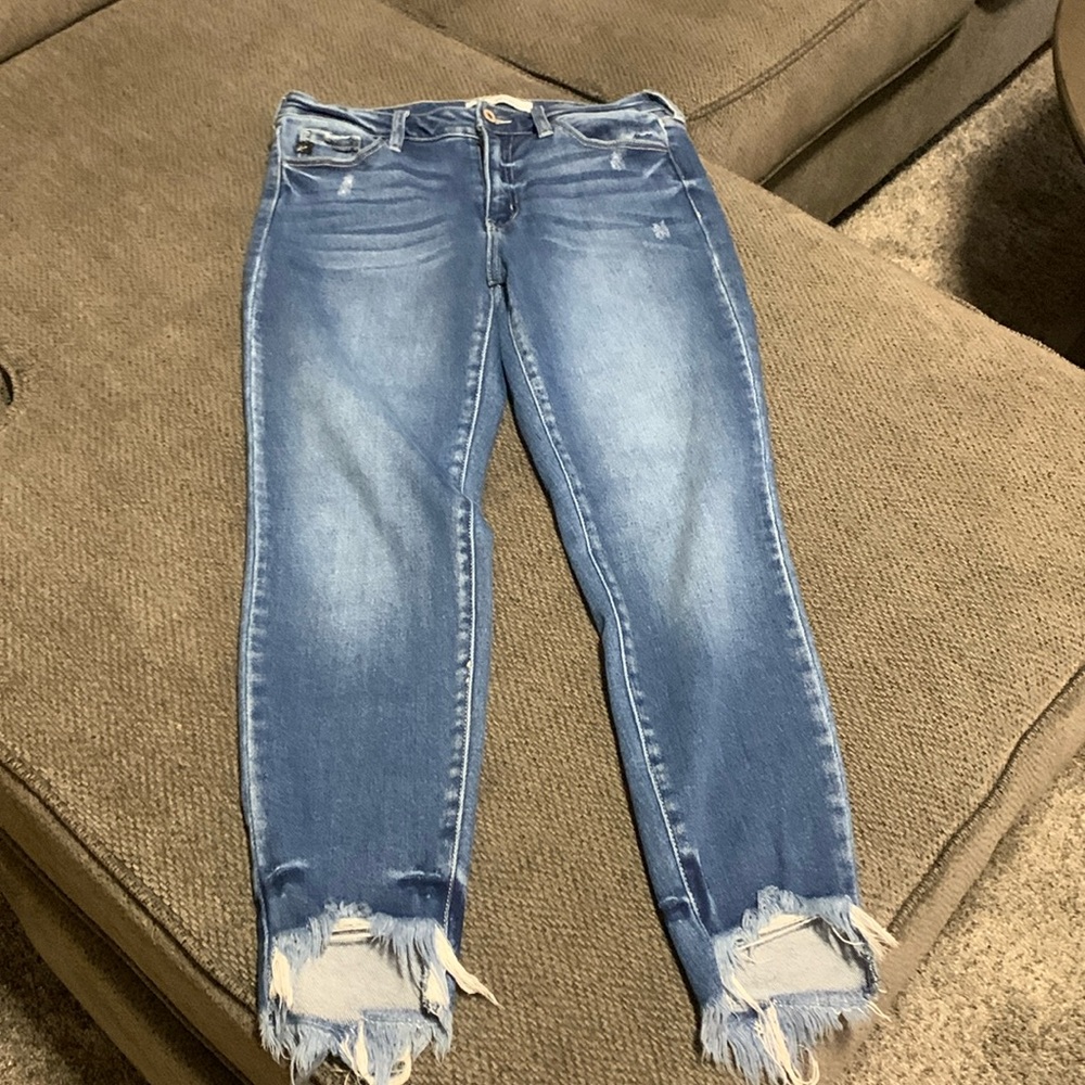 Women’s cancan jeans, size 29 very cute and excellent used condition!